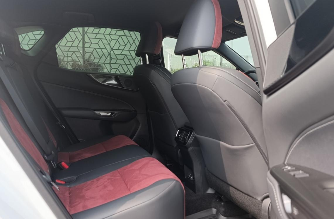 Купить Lexus NX200