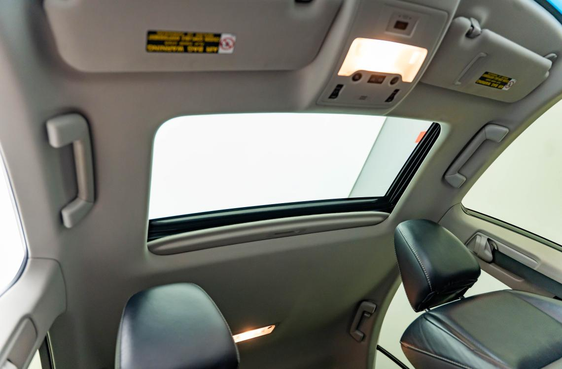 Придбати Lexus ES300h