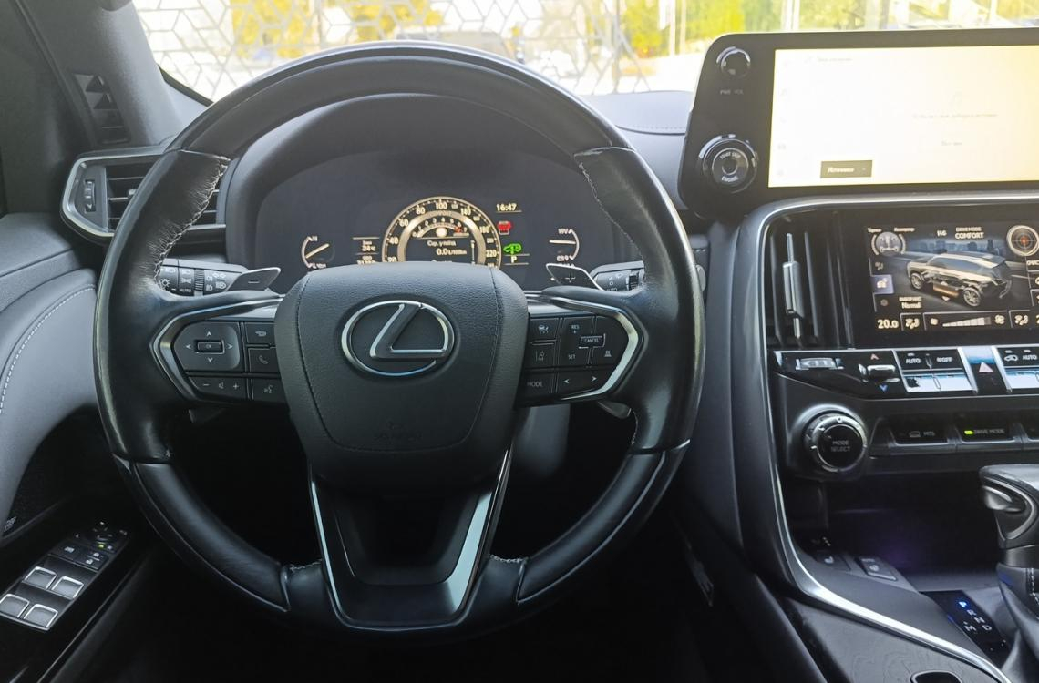 Купить Lexus LX600