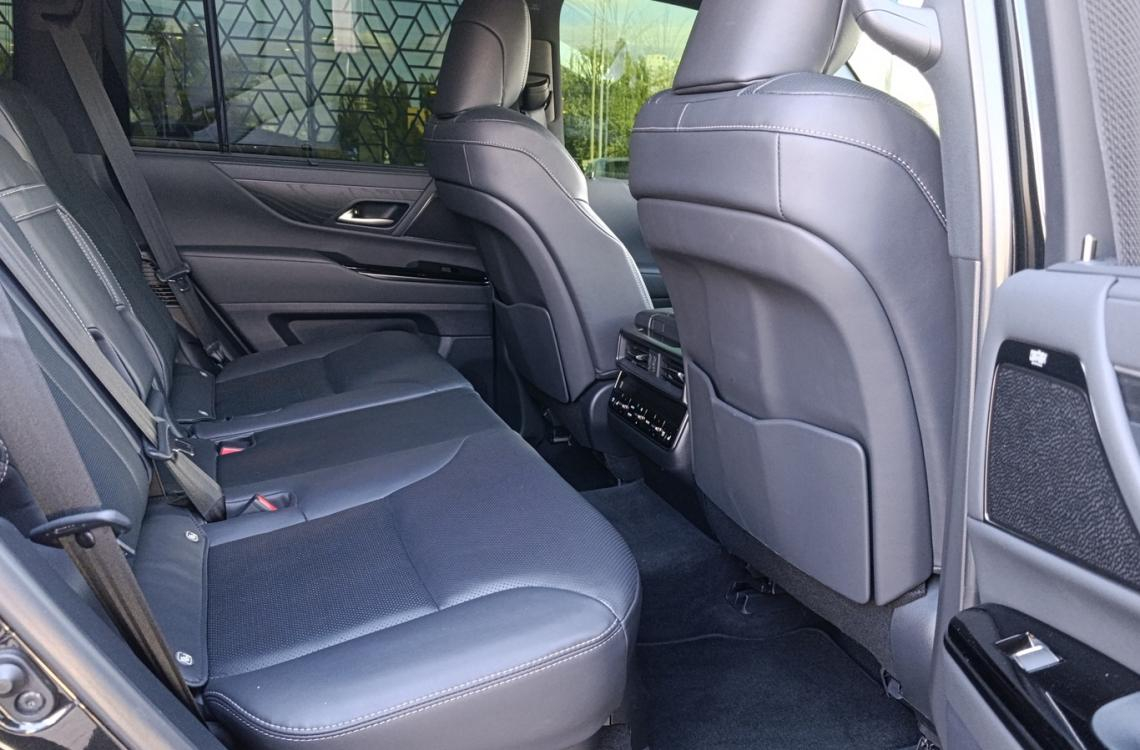 Купить Lexus LX600