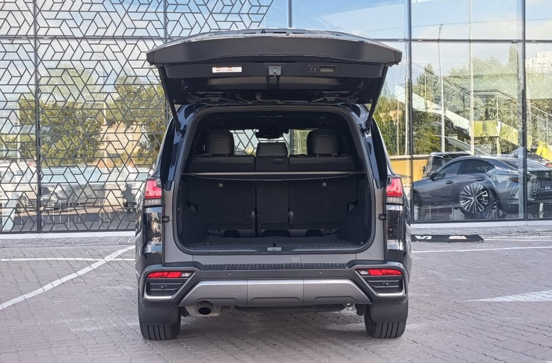 Купить Lexus LX600