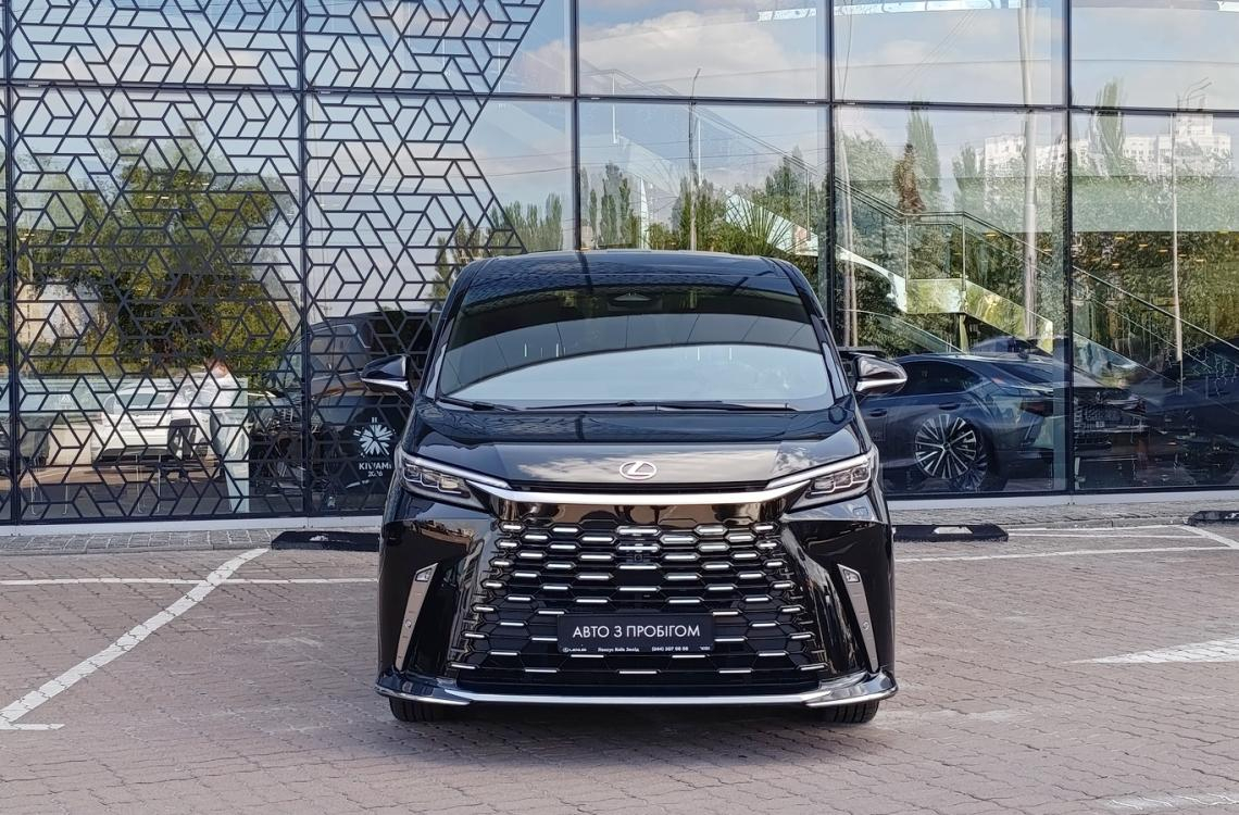 Купить Lexus LM 350h