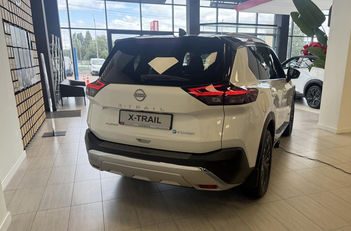 Nissan X-TRAIL