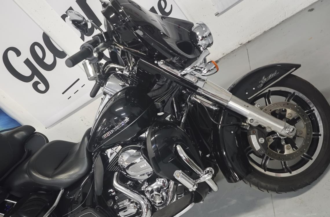 Harley-Davidson FLHTK UltraGlide Limited