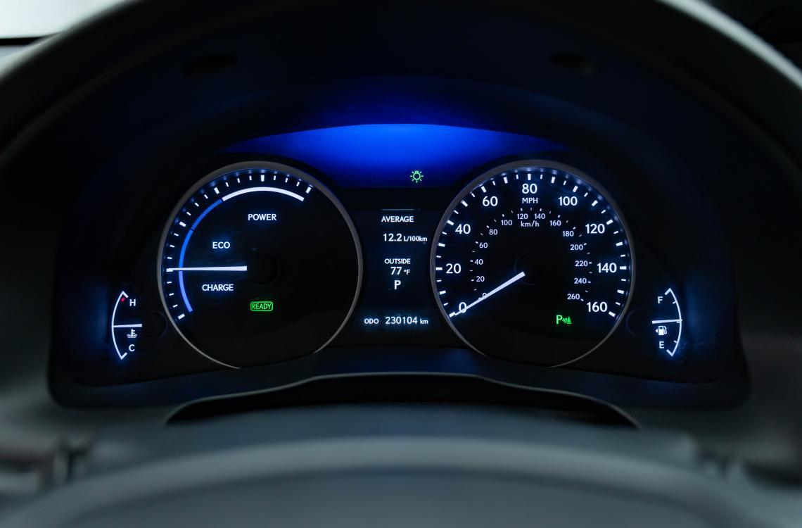Купить Lexus ES