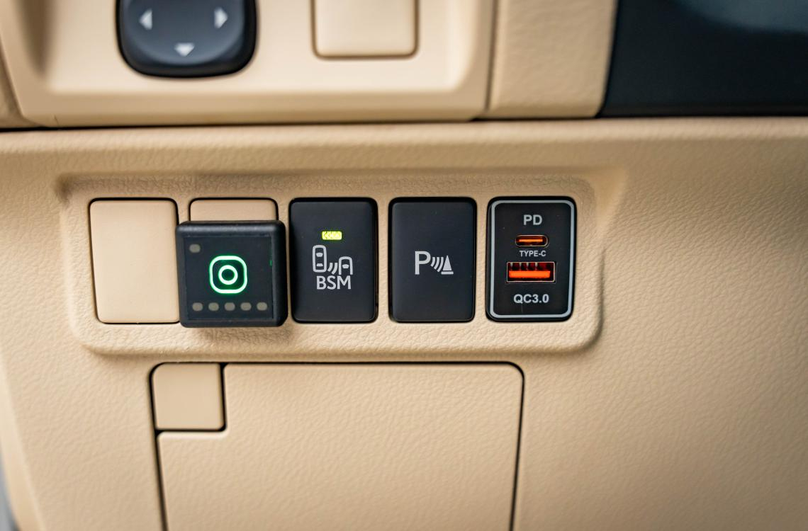 Купить Lexus ES