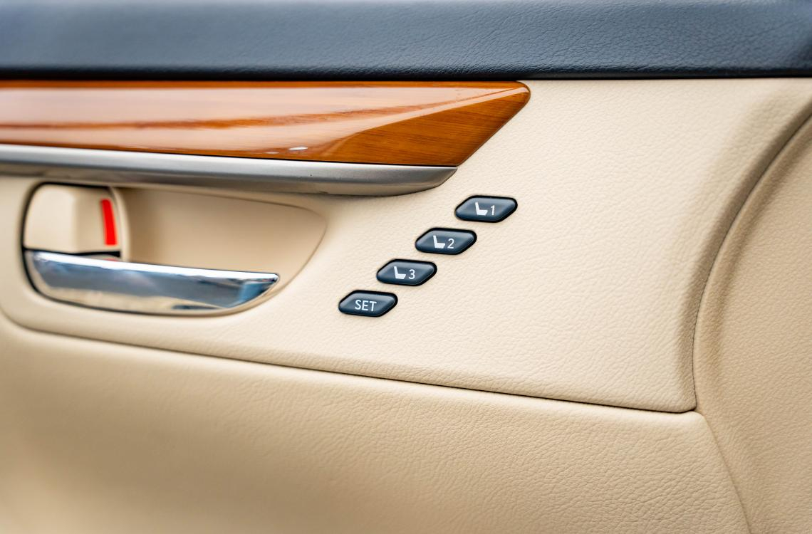 Купить Lexus ES