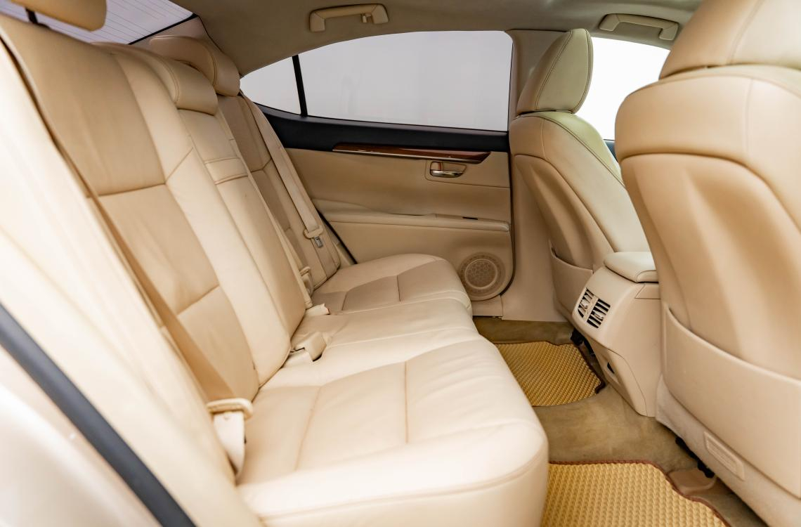 Купить Lexus ES