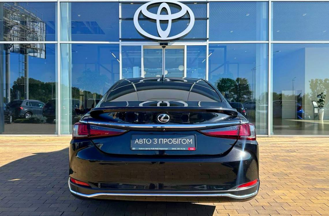 Купить Lexus ES