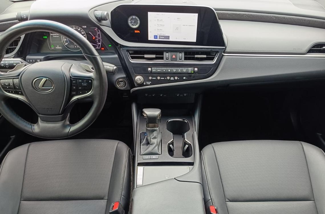 Купить Lexus ES