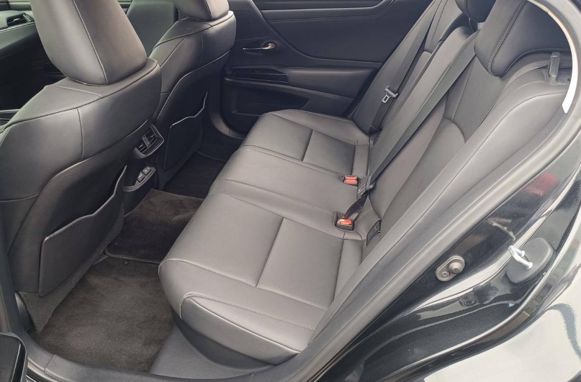 Купить Lexus ES