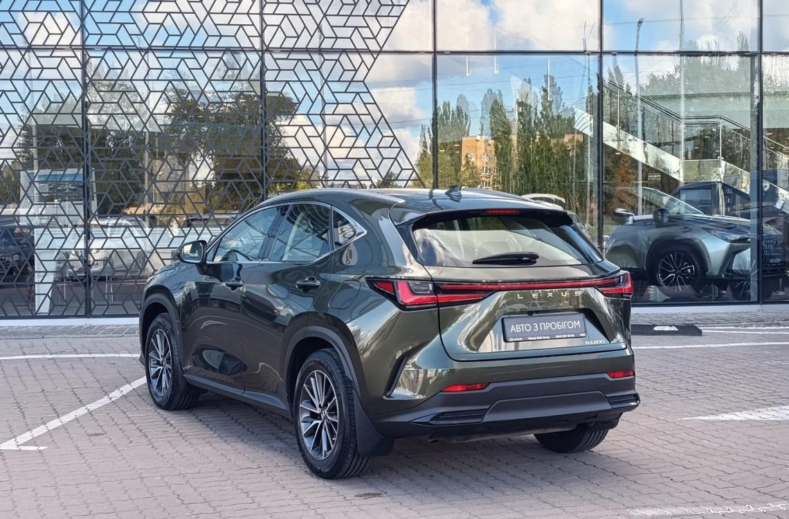 Купить Lexus NX200