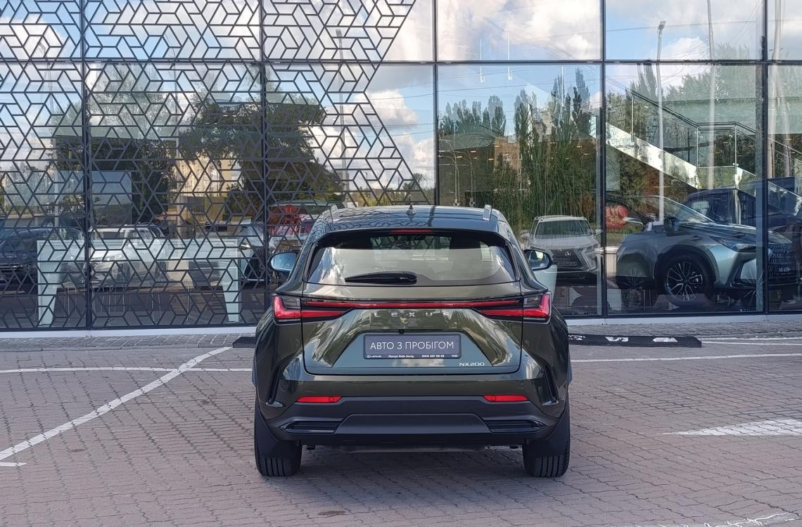 Купить Lexus NX200