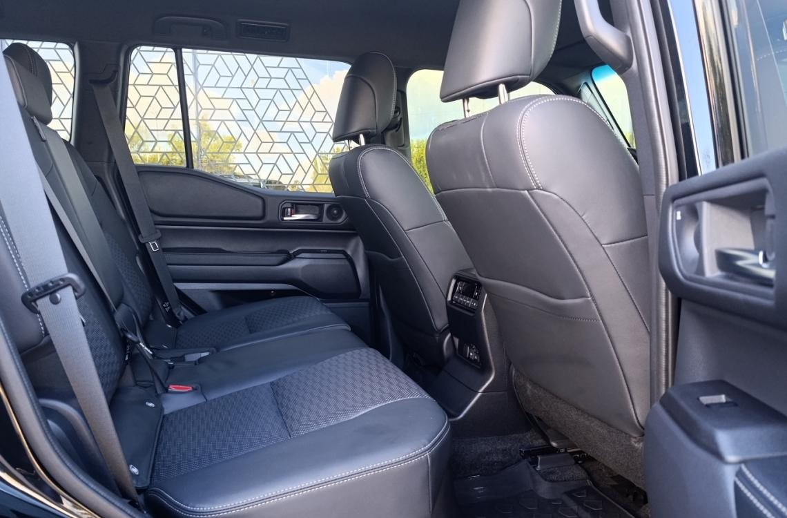 Купить Toyota LAND CRUISER PRADO