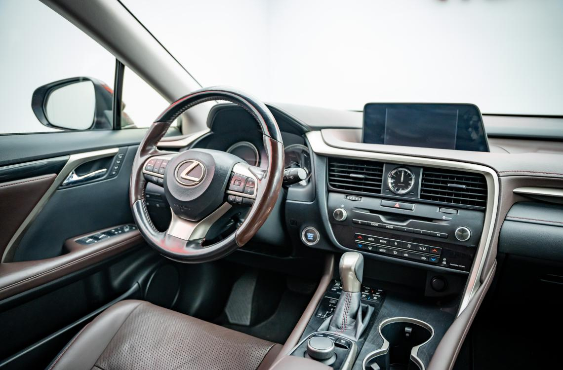 Купить Lexus RX 200T