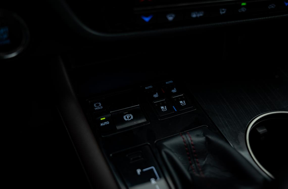 Купить Lexus RX 200T