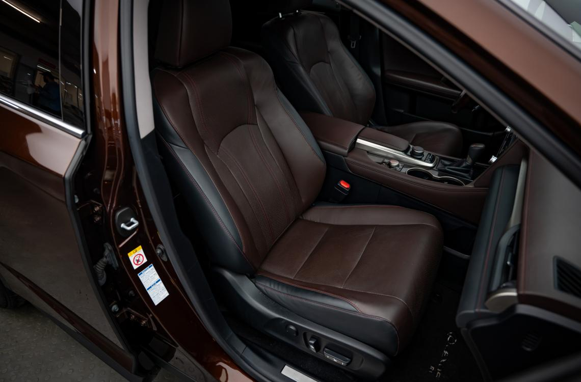Купить Lexus RX 200T