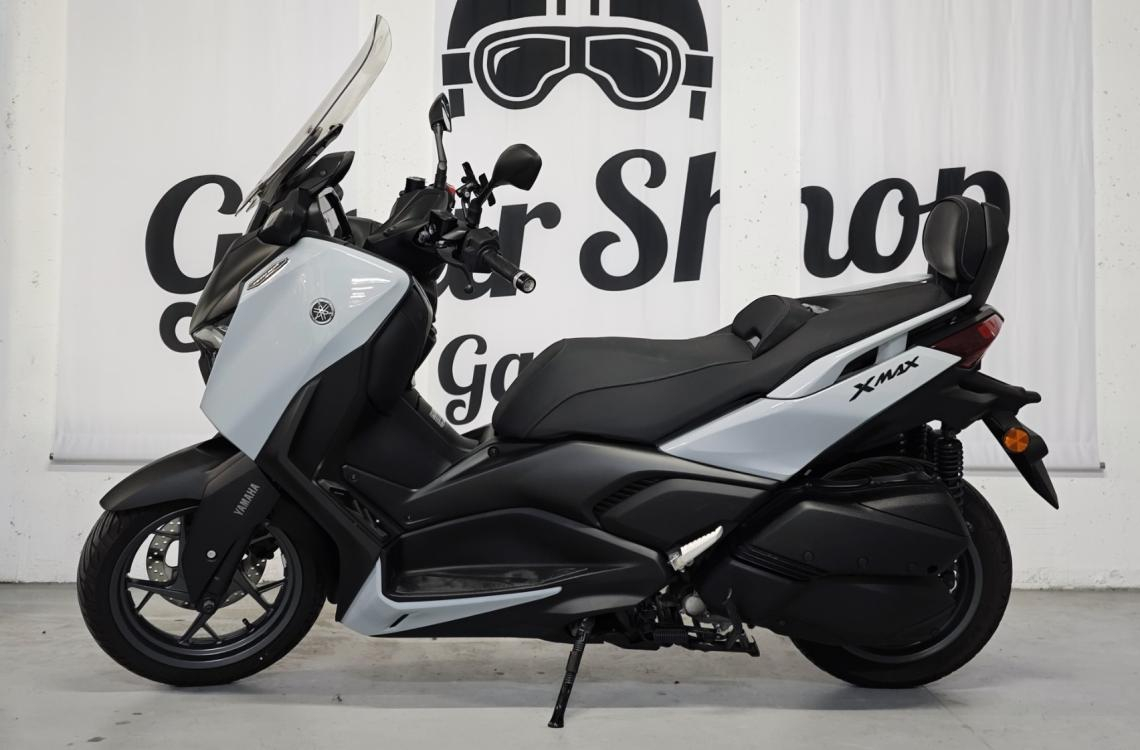 Yamaha XMAX 300 Tech MAX