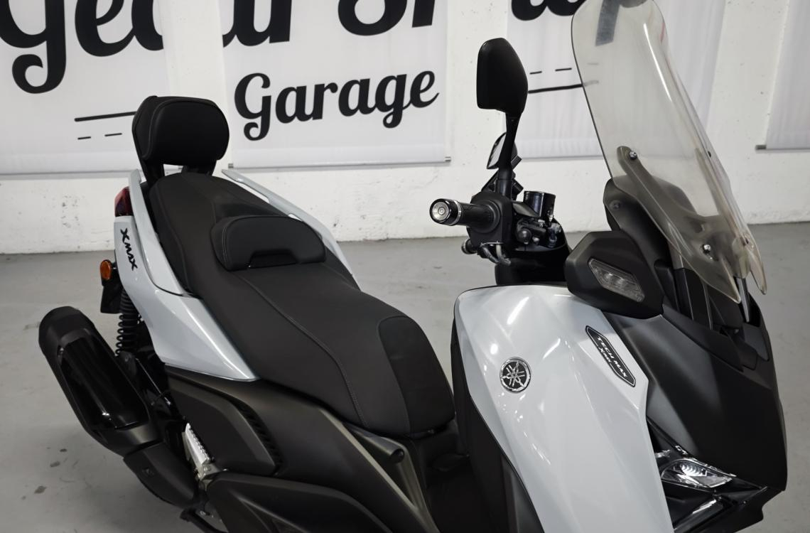Yamaha XMAX 300 Tech MAX