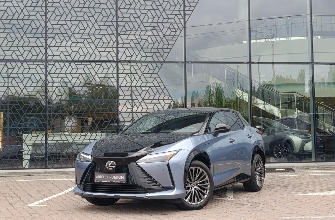 Придбати Lexus RZ450e