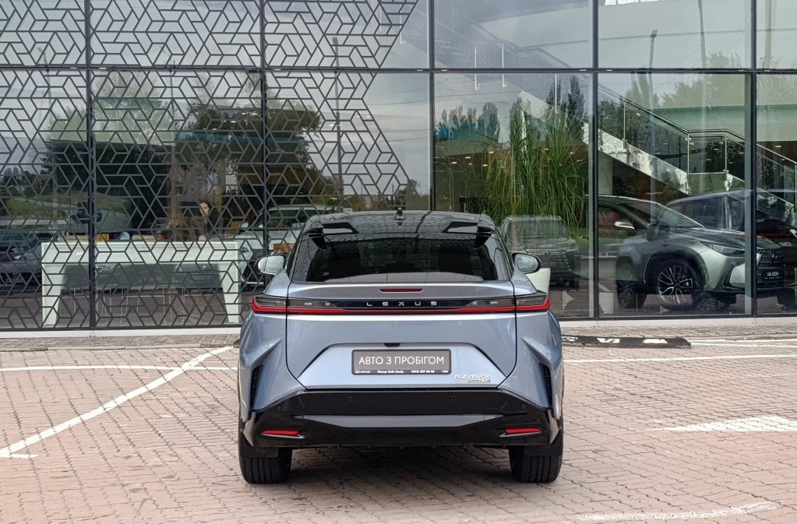 Придбати Lexus RZ450e