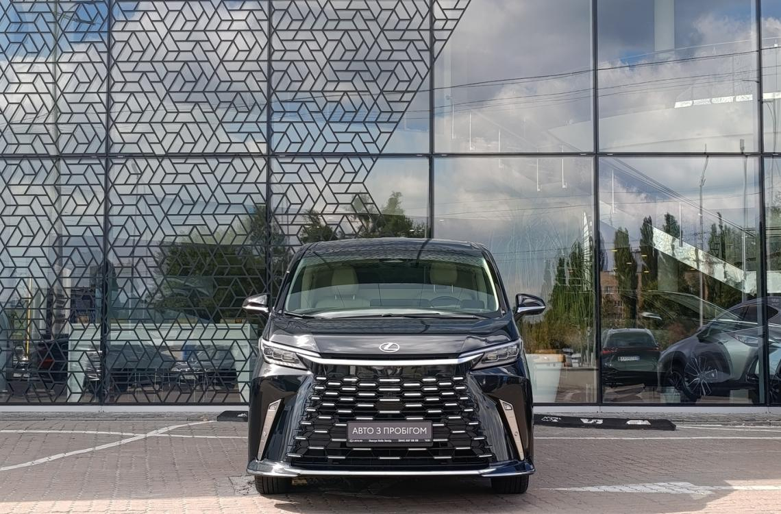 Придбати Lexus LM 350h