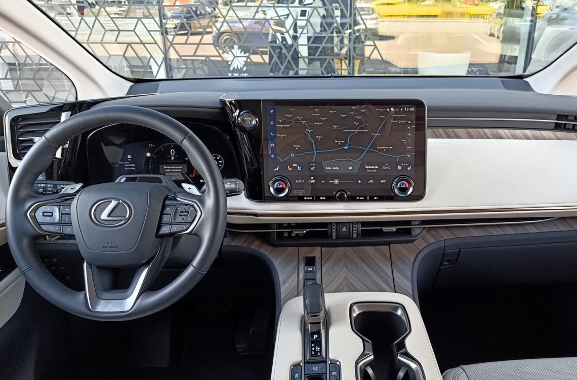 Придбати Lexus LM 350h