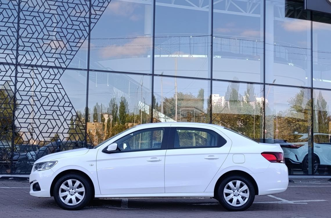Придбати Peugeot 301