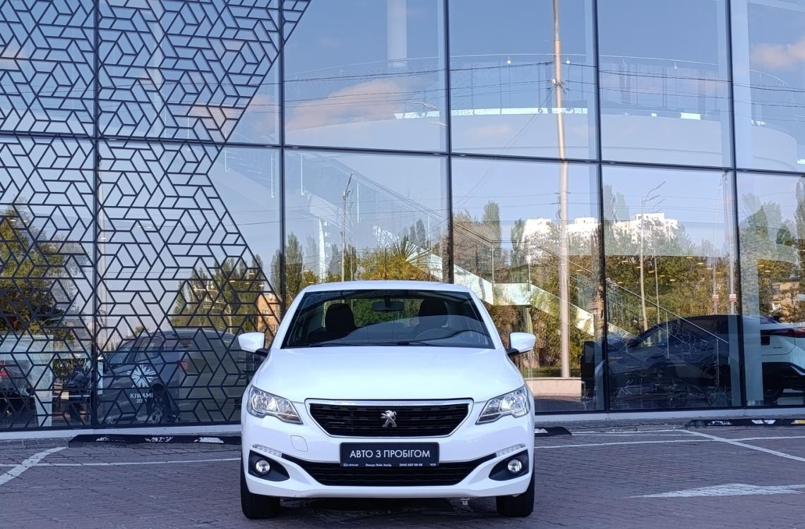 Придбати Peugeot 301