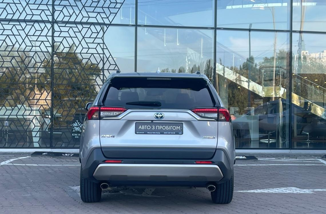 Купить Toyota RAV4