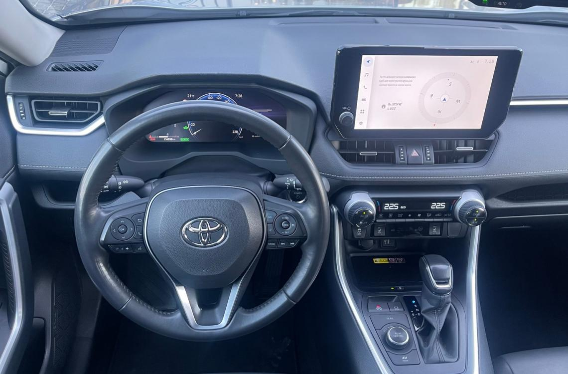 Купить Toyota RAV4