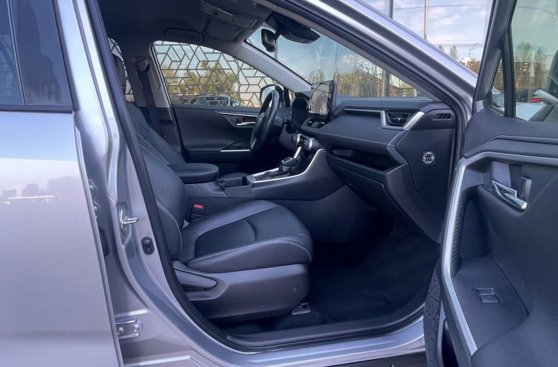 Купить Toyota RAV4