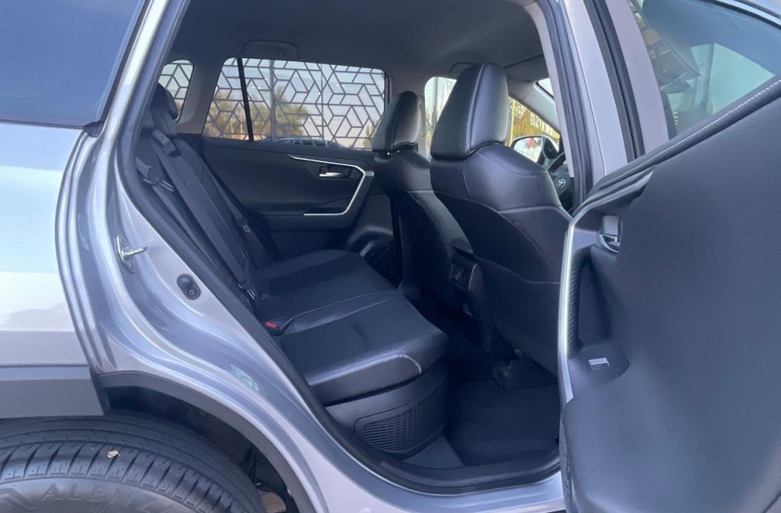 Купить Toyota RAV4