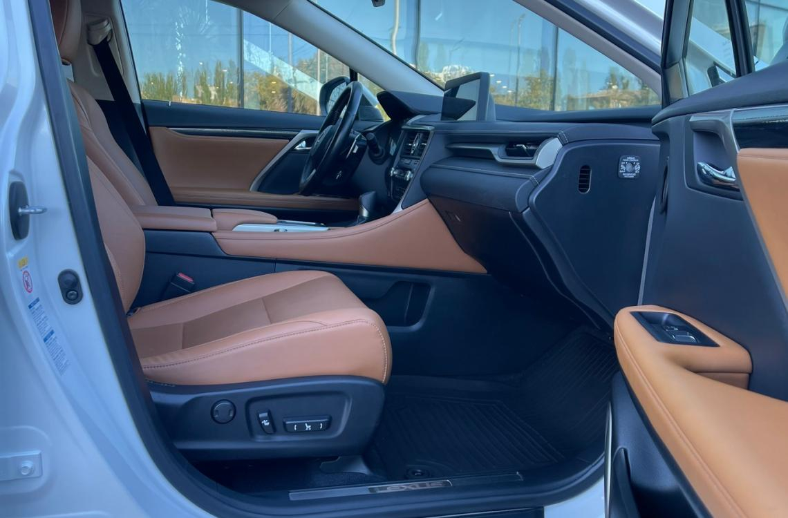 Купить Lexus RX350