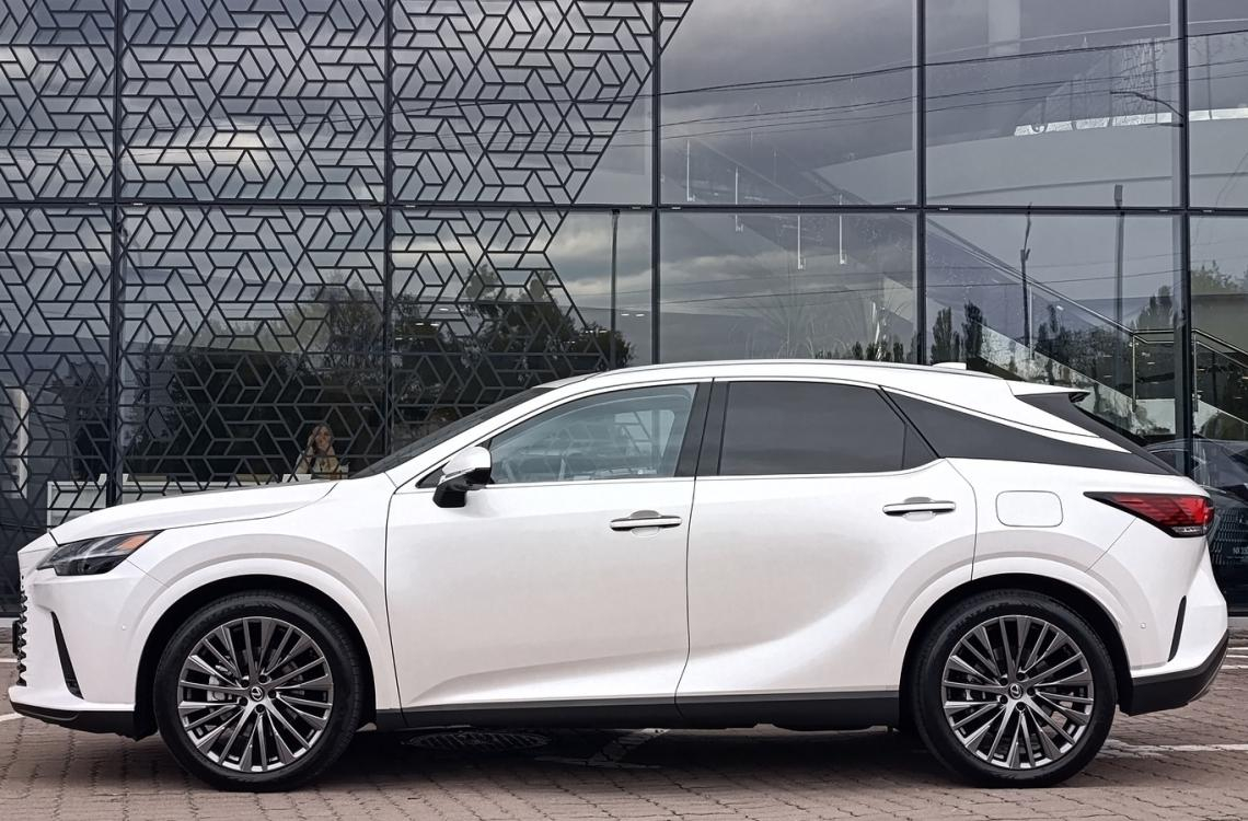 Купить Lexus RX450h Plug-in