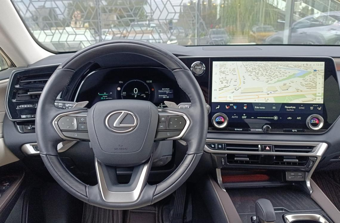 Купить Lexus RX450h Plug-in