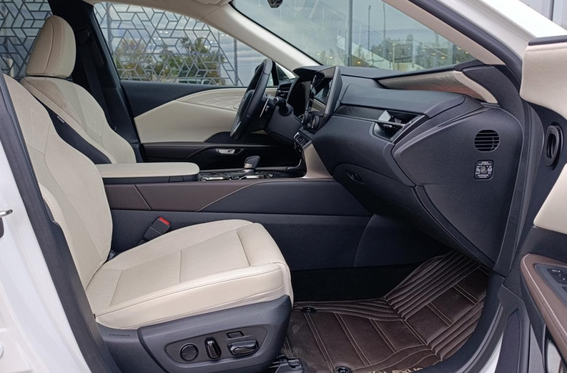 Купить Lexus RX450h Plug-in