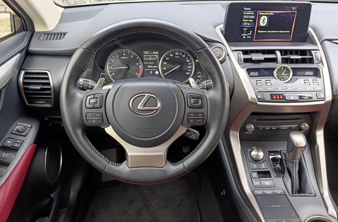 Придбати Lexus NX200
