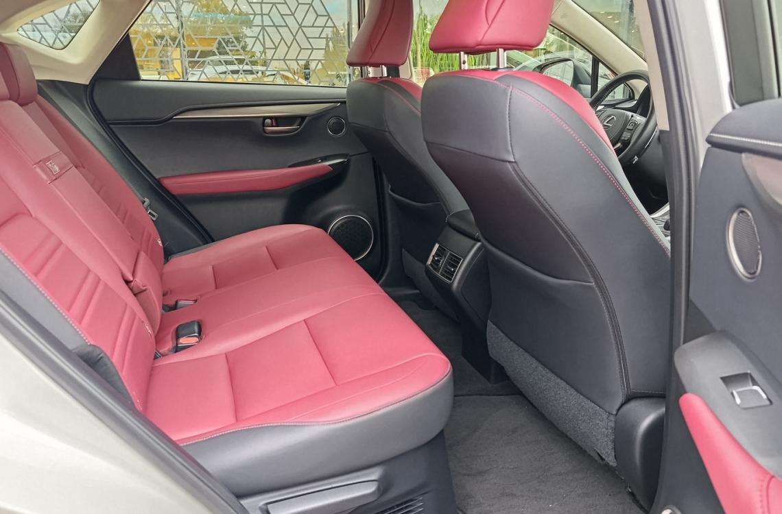 Придбати Lexus NX200