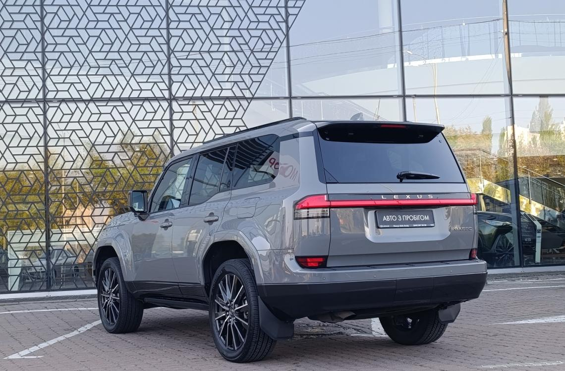 Придбати Lexus GX550