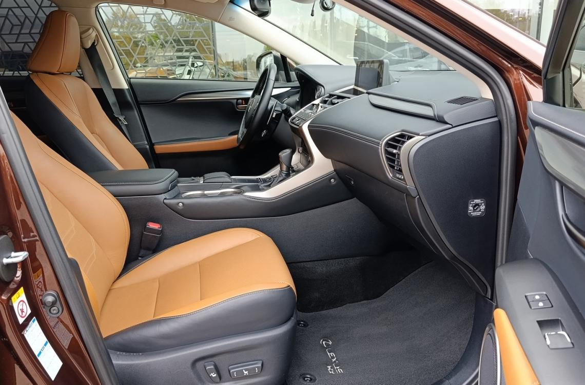 Купить Lexus NX300h