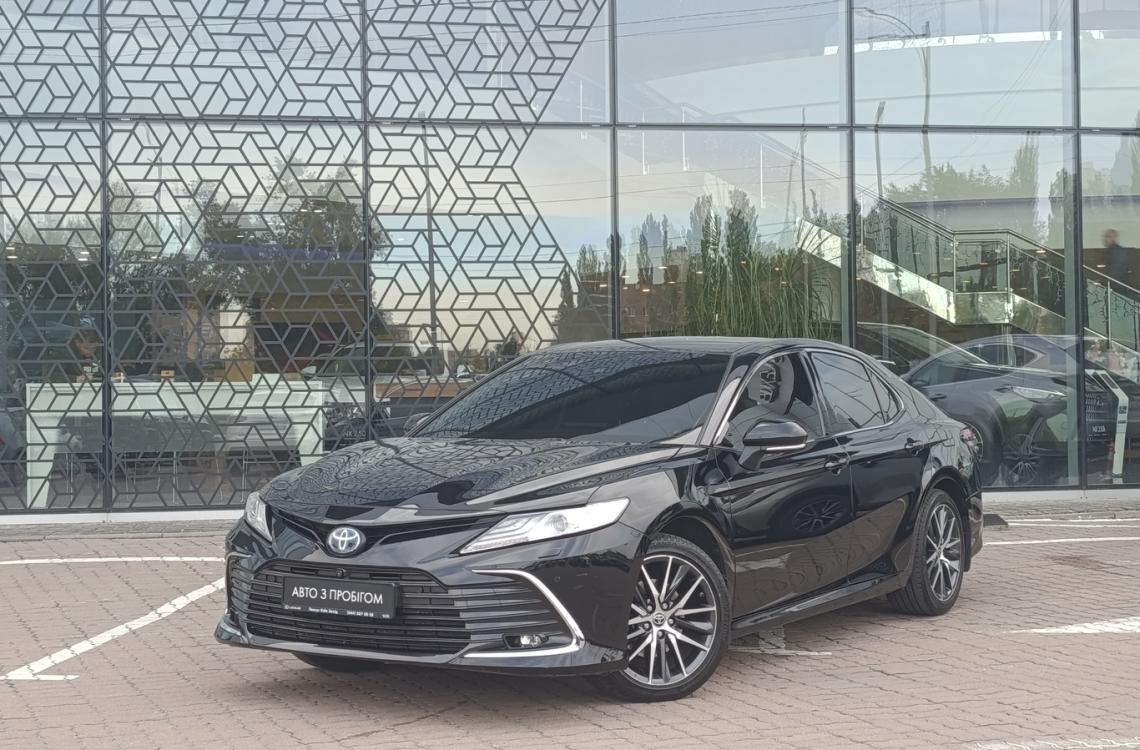 Купить Toyota CAMRY