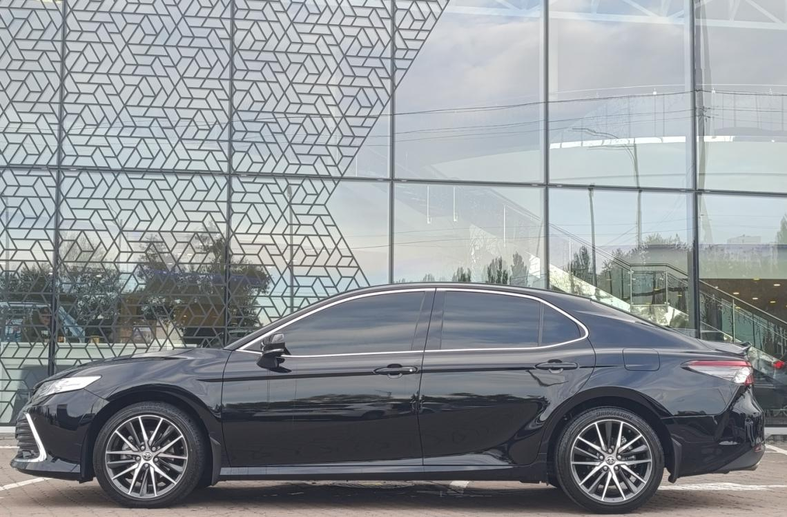 Купить Toyota CAMRY