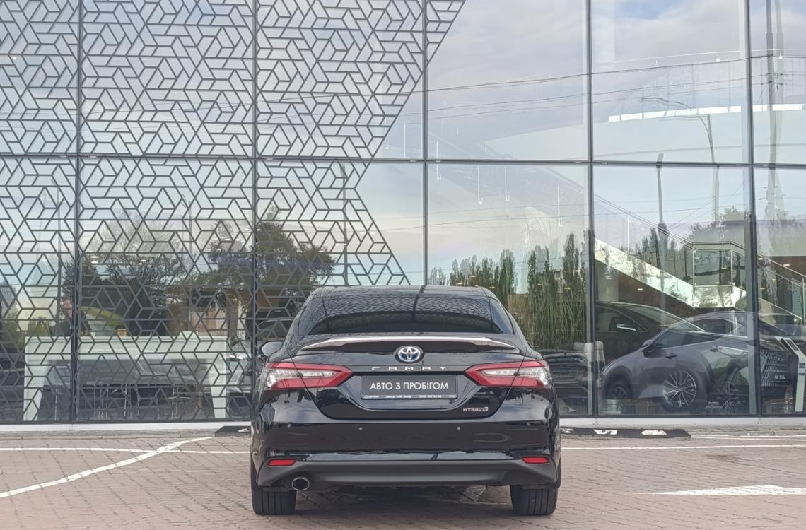 Купить Toyota CAMRY