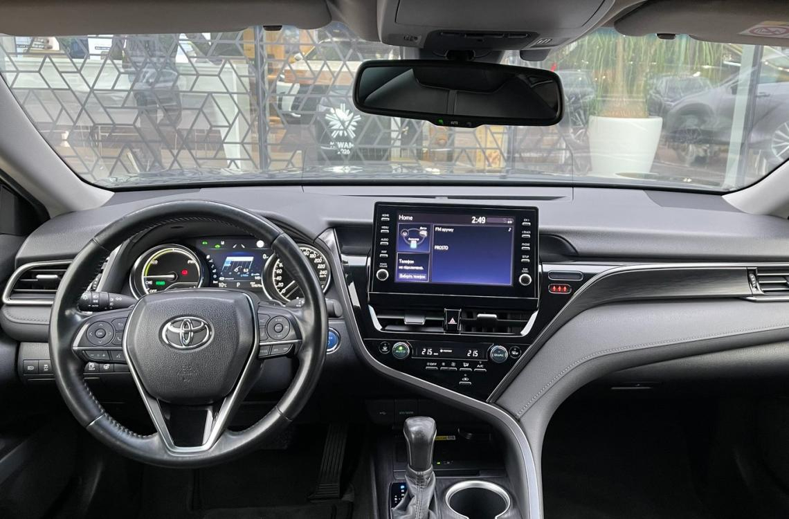 Придбати Toyota CAMRY