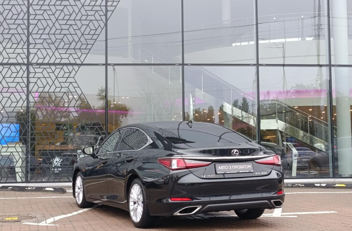 Придбати Lexus ES350