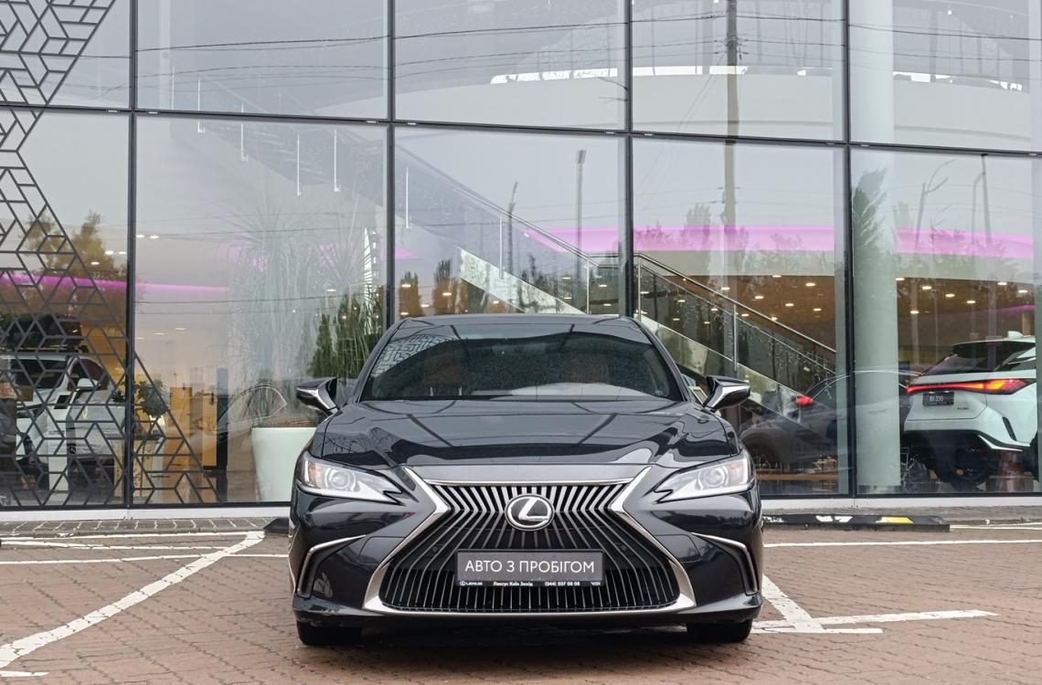Придбати Lexus ES350