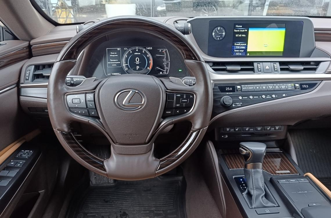 Придбати Lexus ES350
