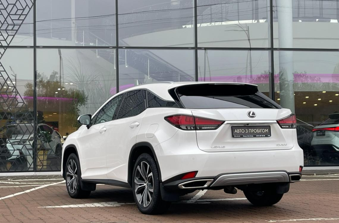 Придбати Lexus RX200t/300