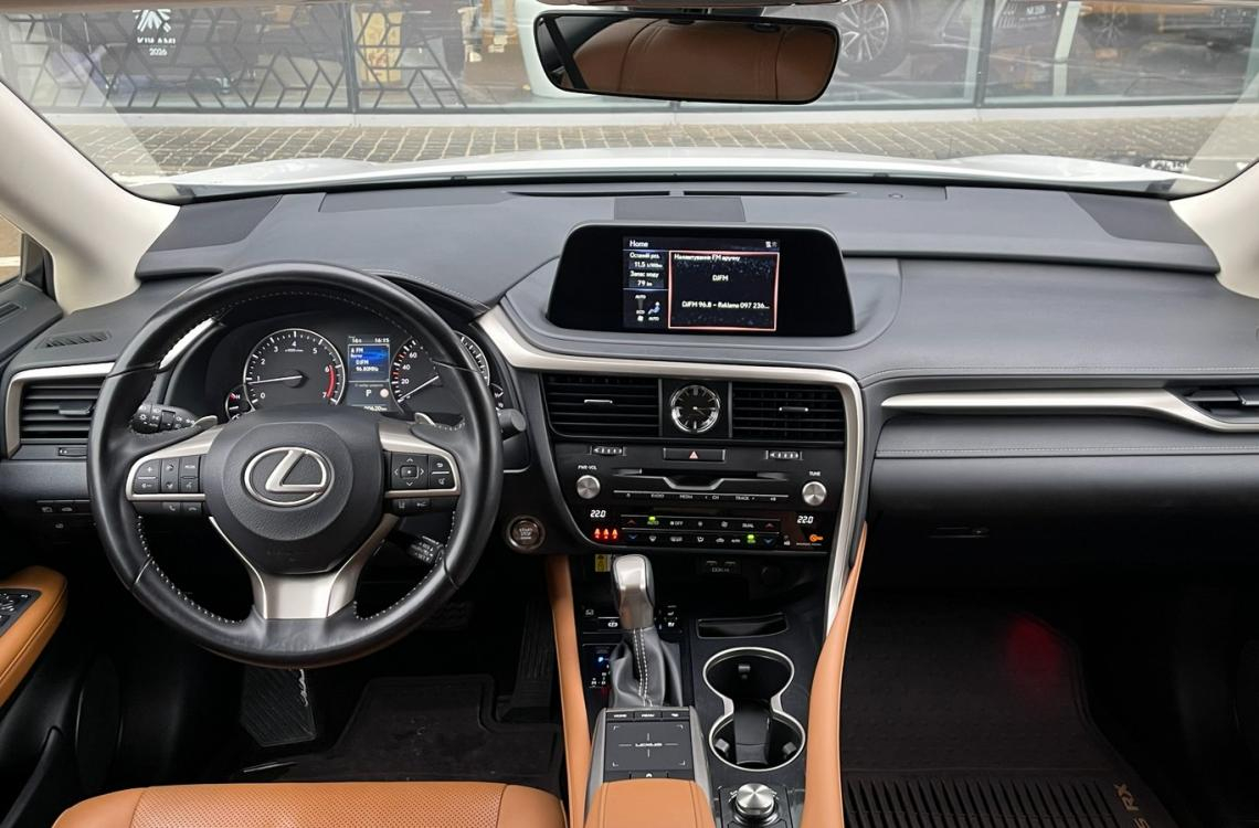Придбати Lexus RX200t/300